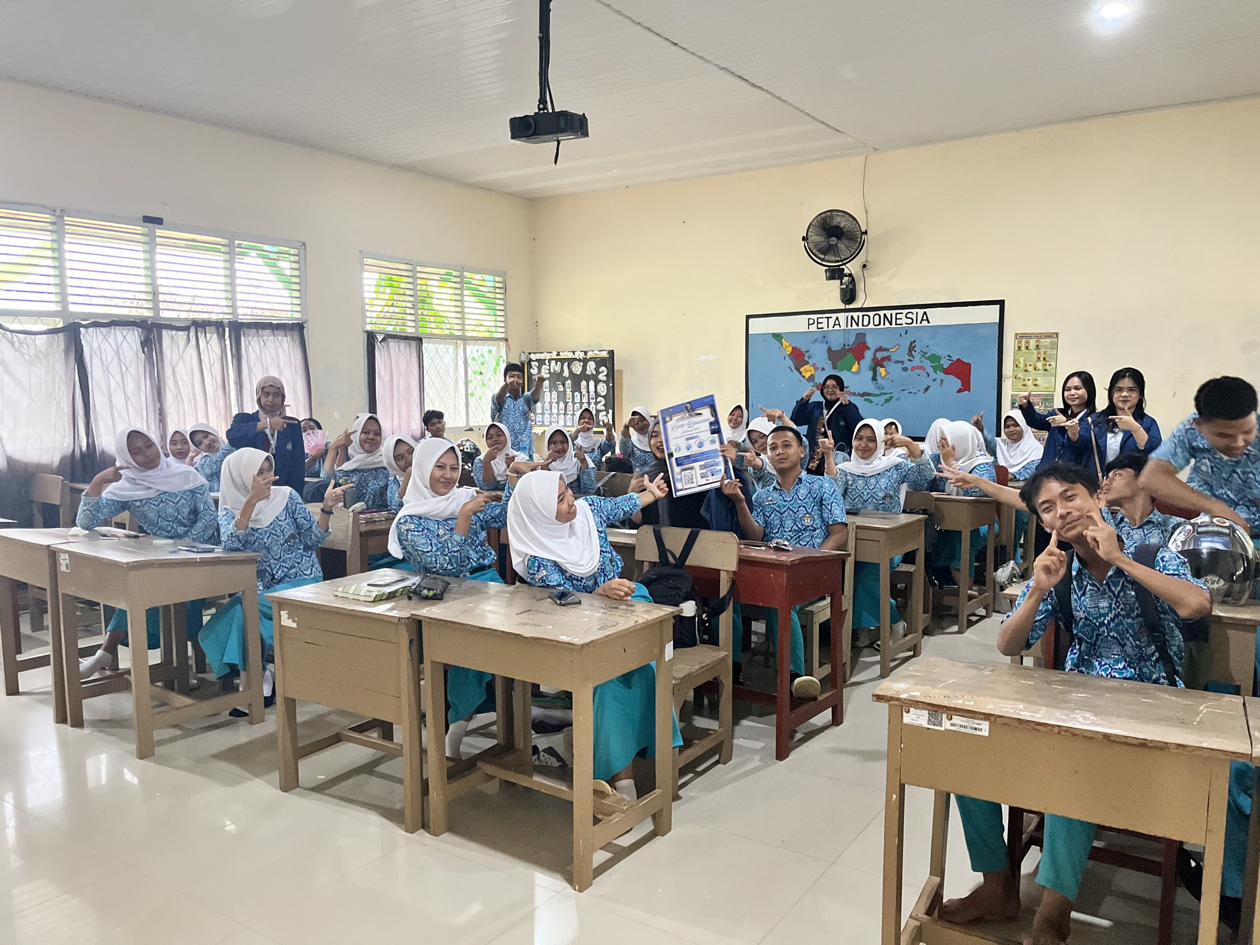 Dari Kampus ke Sekolah, Kopma Goes To School 2025 Buka Jalan Menuju Masa Depan